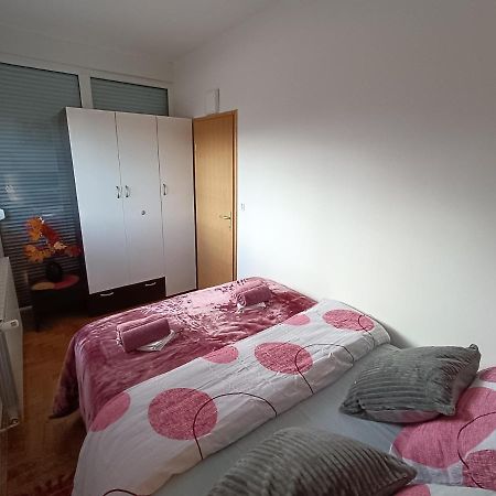 Apartman Ante Gospić Esterno foto
