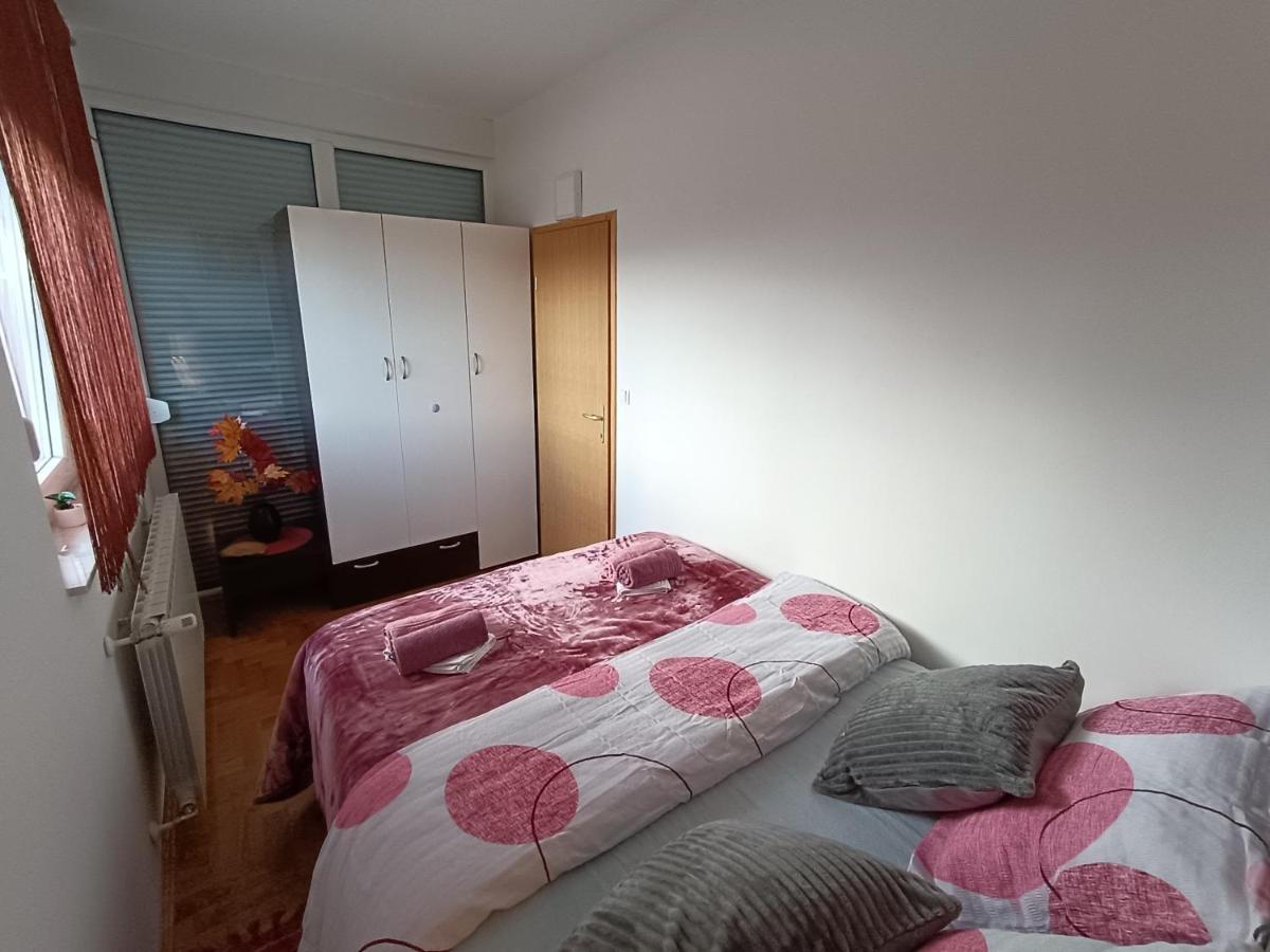 Apartman Ante Gospić Esterno foto